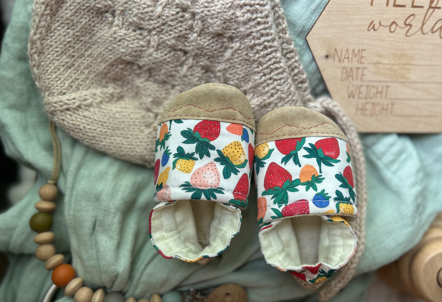 berries soft soled baby shoes