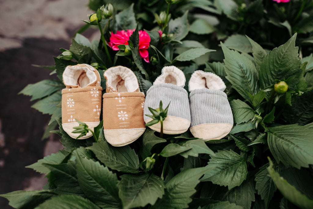 daisies wheat soft soled baby shoes