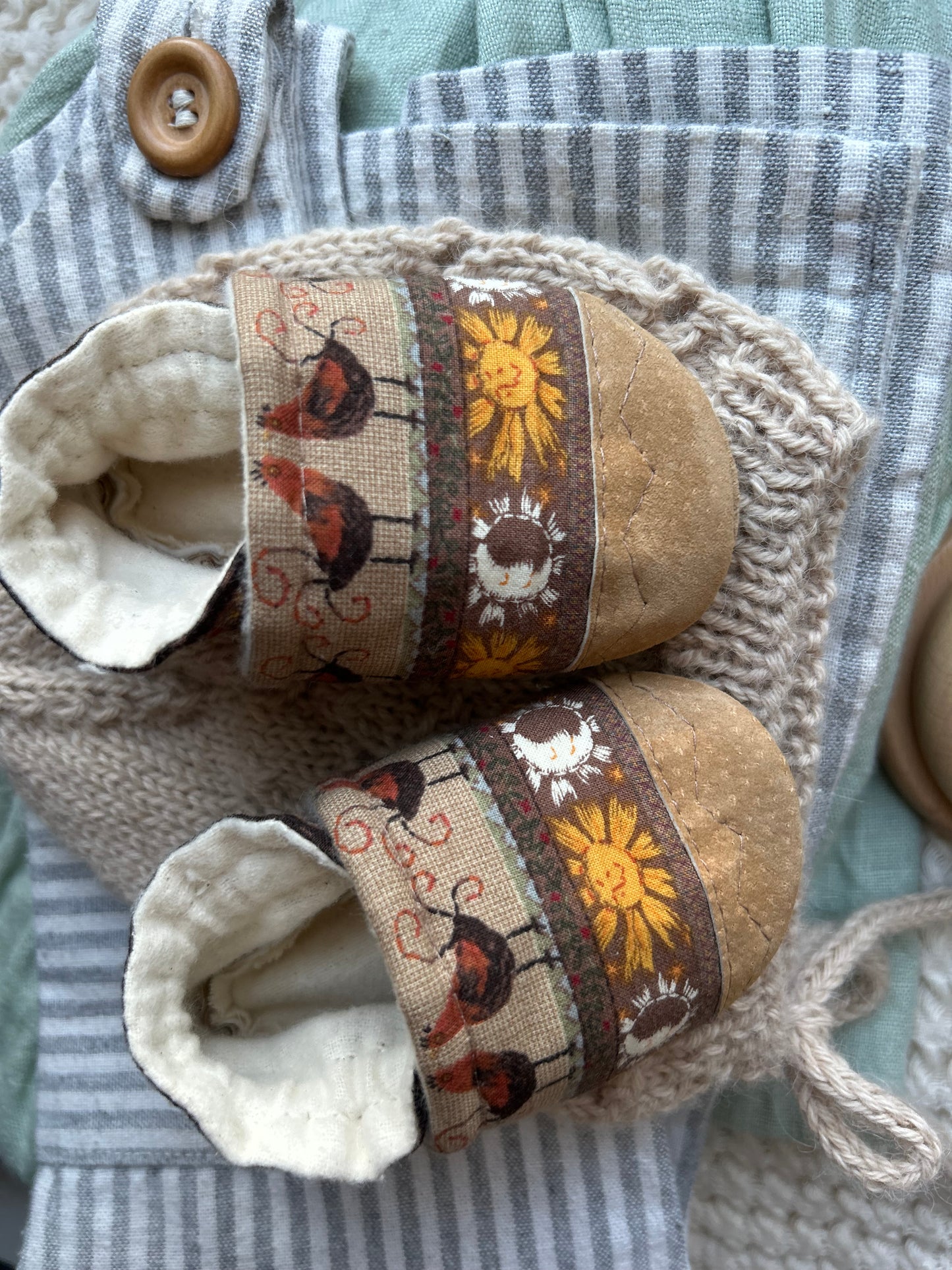 LAST PAIR chickens & suns soft soled baby shoes - upcycled